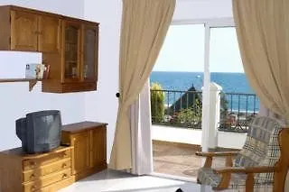 Apartamentos Hc Burriana Playa Nerja 0*,