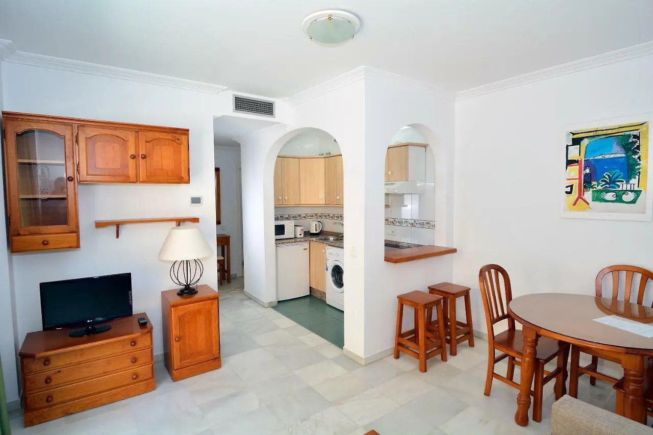 Apartamentos Hc Burriana Playa Nerja 0*,